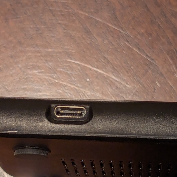 3 In 1 Wireless Charger - Picture 4 of 4